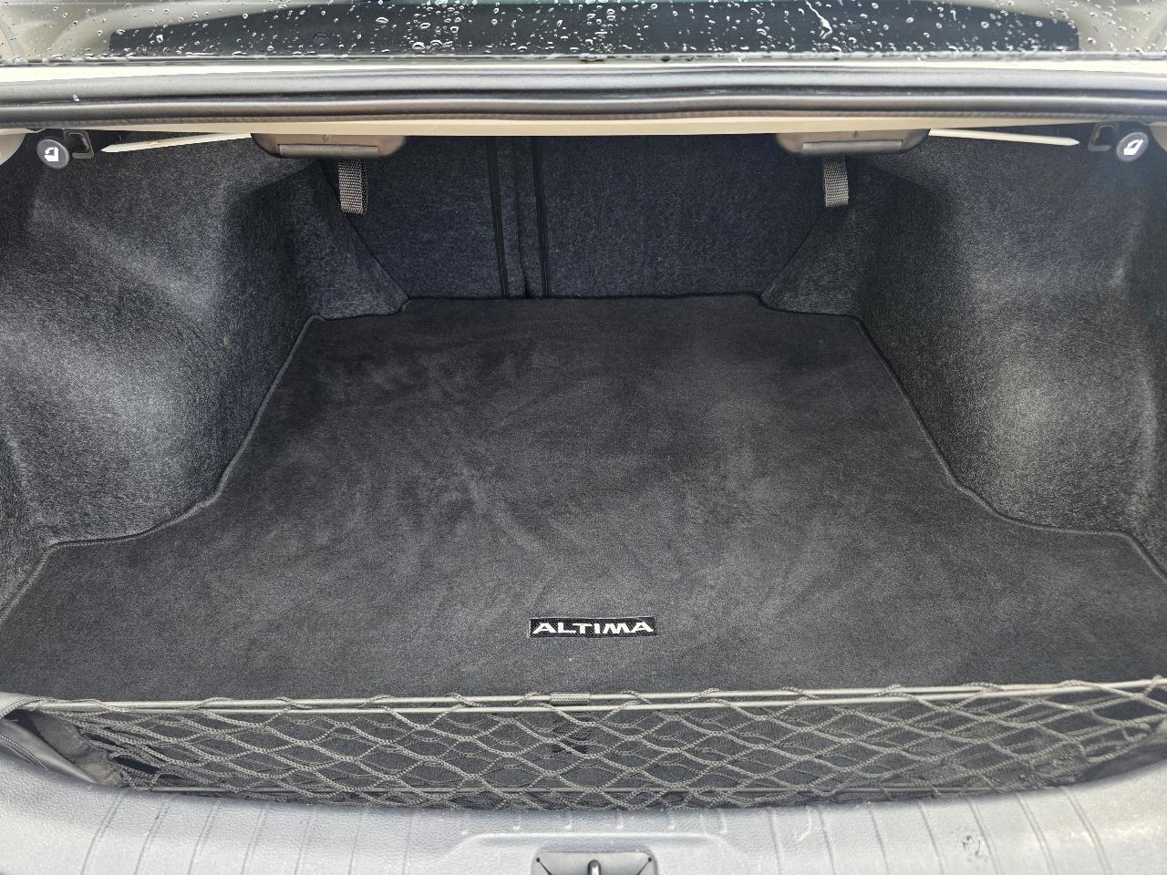 Nissan Altima 2.5 SL Sedan 2023