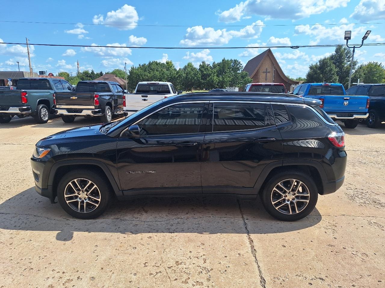 Jeep Compass Latitude w/Sun/Wheel Pkg FWD 2019