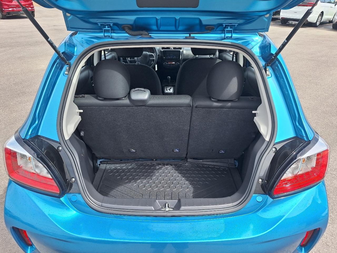 Mitsubishi Mirage ES CVT 2024