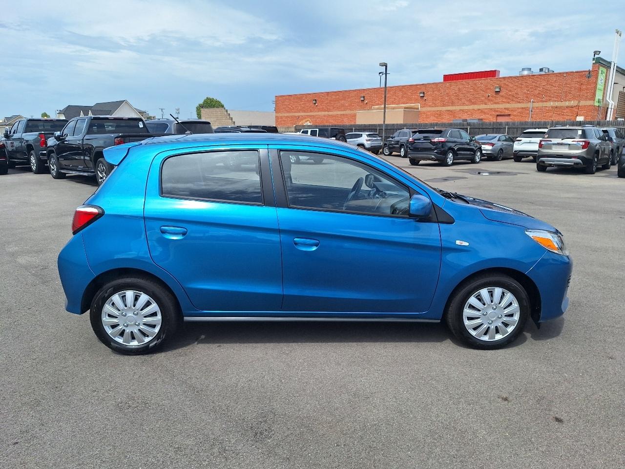 Mitsubishi Mirage ES CVT 2024