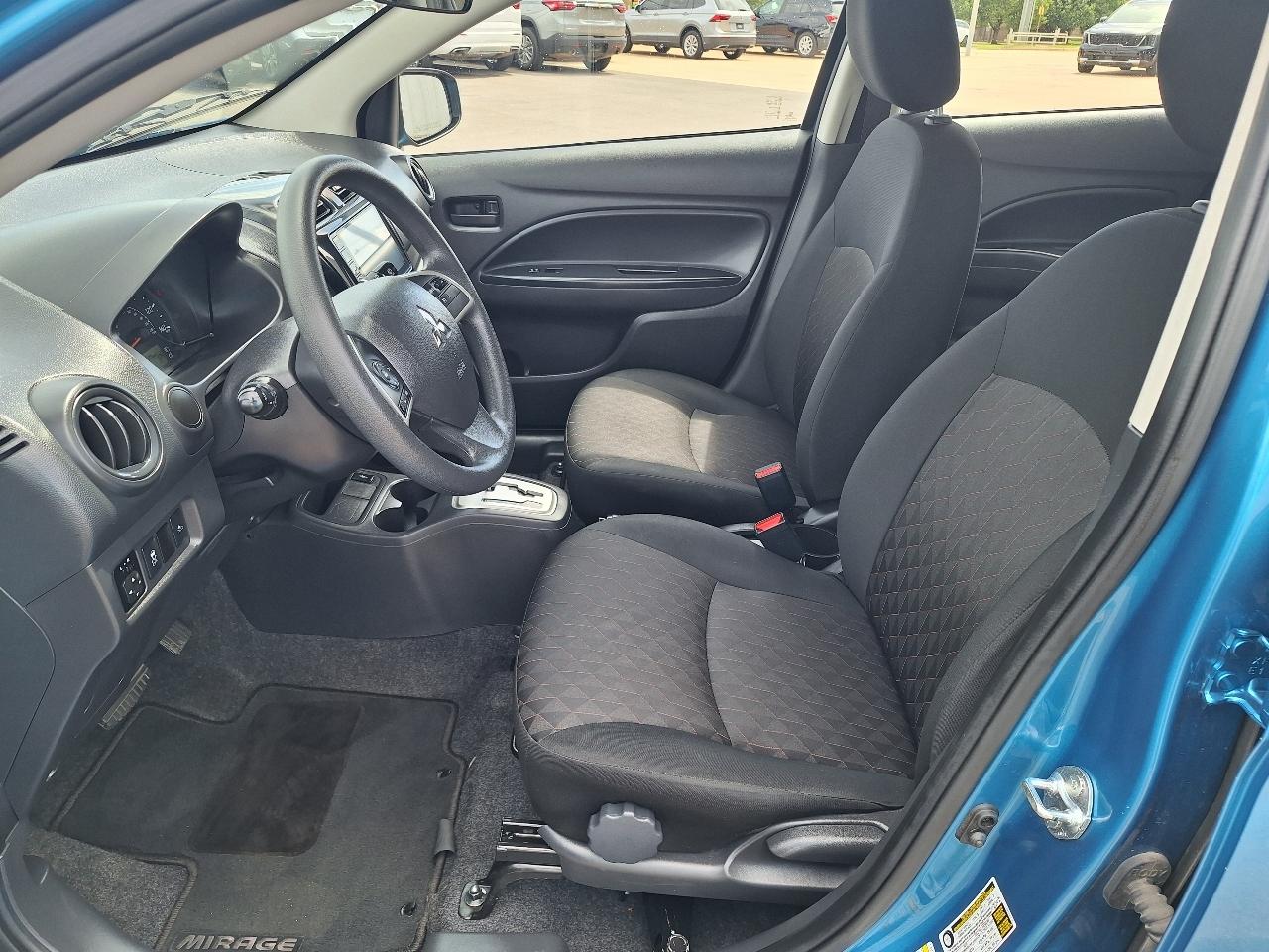Mitsubishi Mirage ES CVT 2024