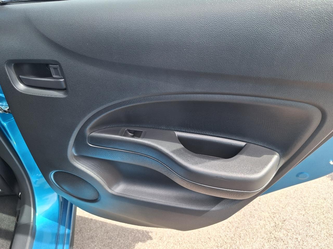 Mitsubishi Mirage ES CVT 2024