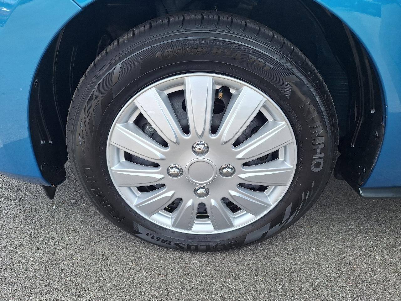 Mitsubishi Mirage ES CVT 2024
