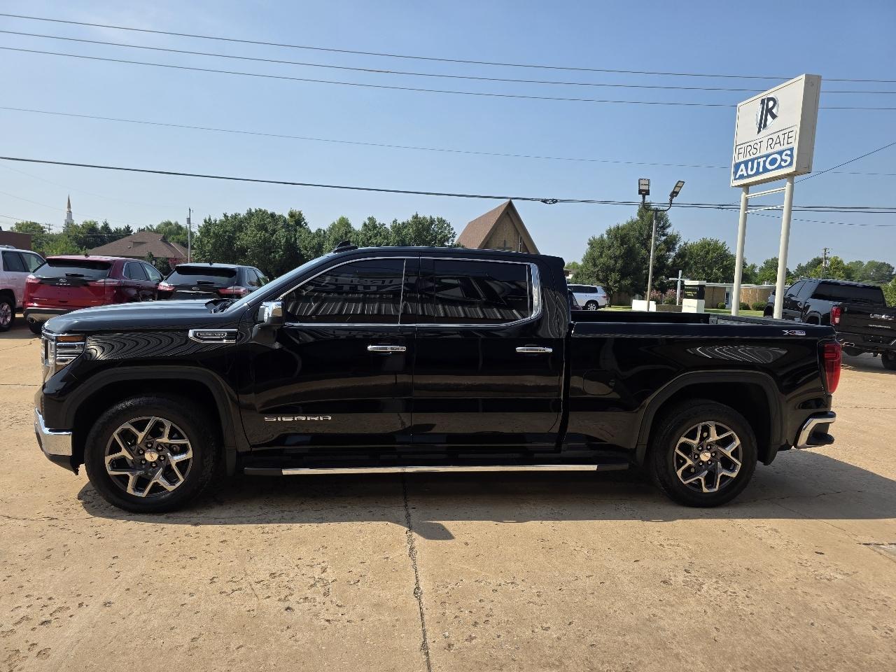 GMC Sierra 1500 4WD Crew Cab 157" SLT 2022