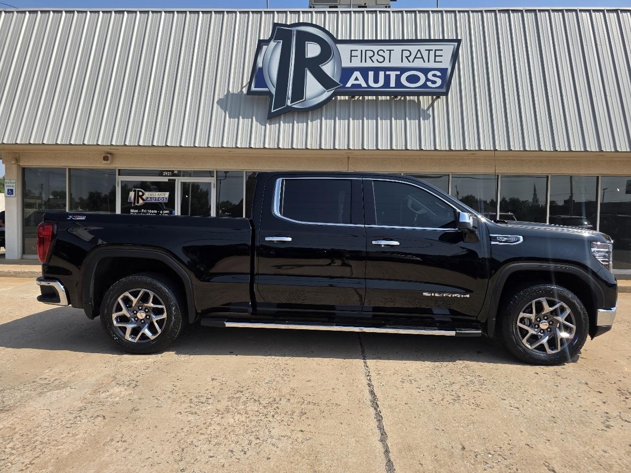 GMC Sierra 1500 4WD Crew Cab 157" SLT 2022