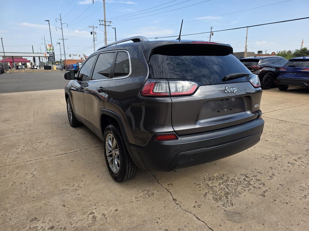 Jeep Cherokee Latitude Plus FWD 2020
