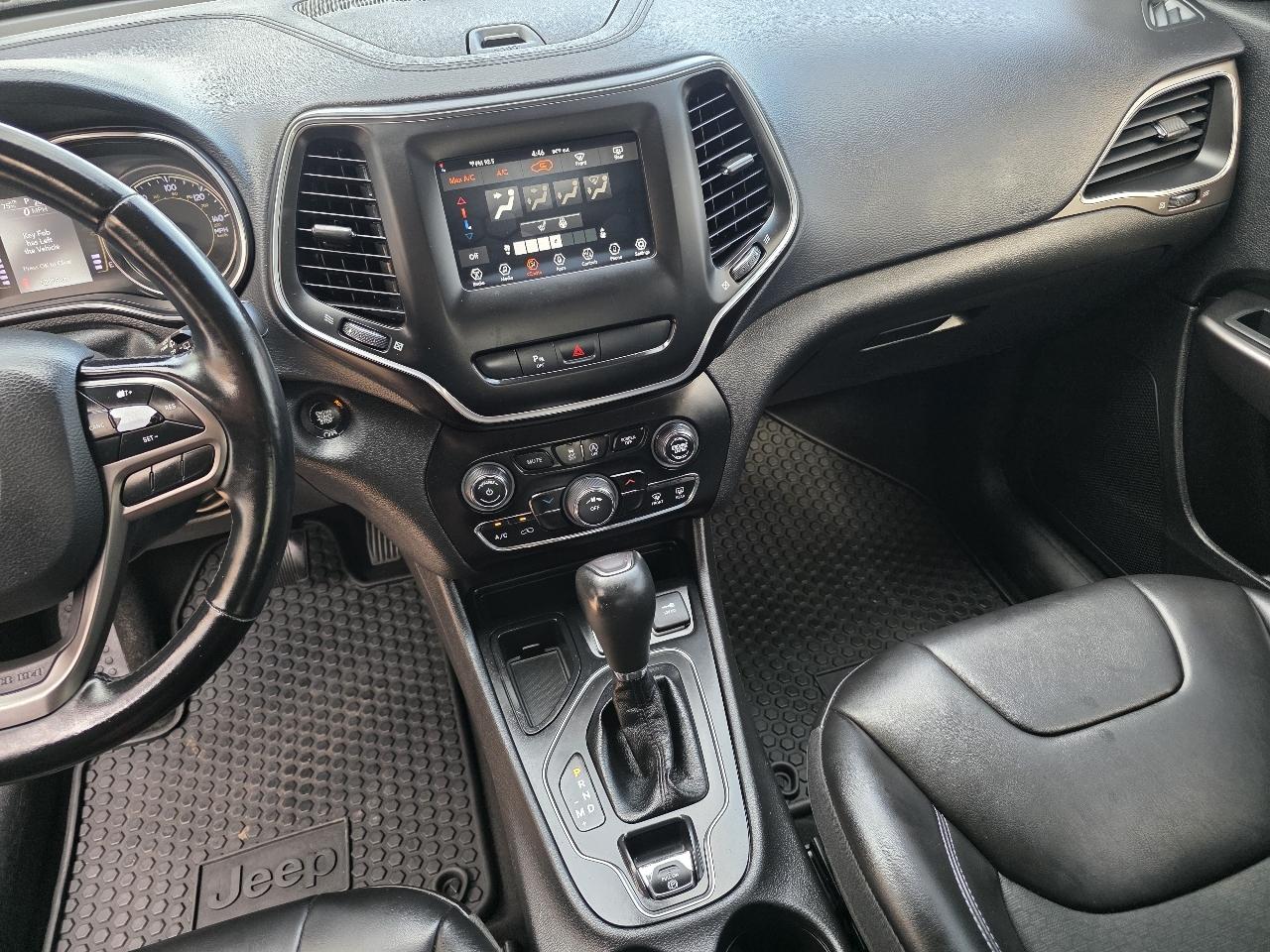 Jeep Cherokee Latitude Plus FWD 2020