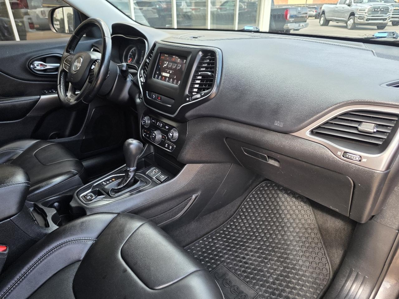 Jeep Cherokee Latitude Plus FWD 2020