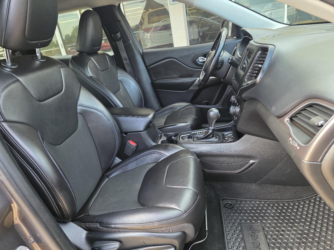 Jeep Cherokee Latitude Plus FWD 2020