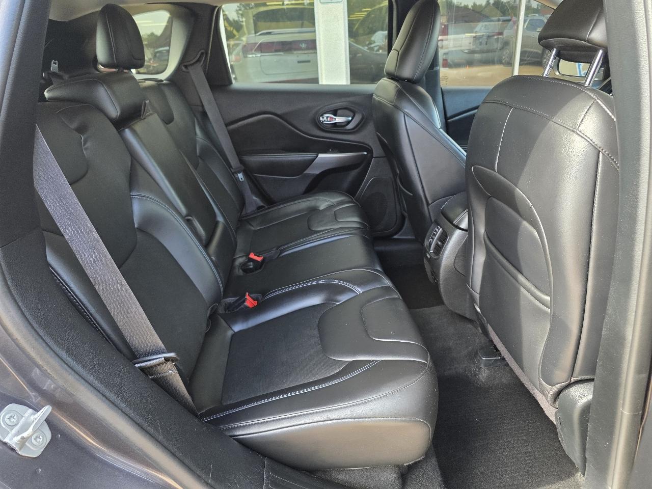 Jeep Cherokee Latitude Plus FWD 2020