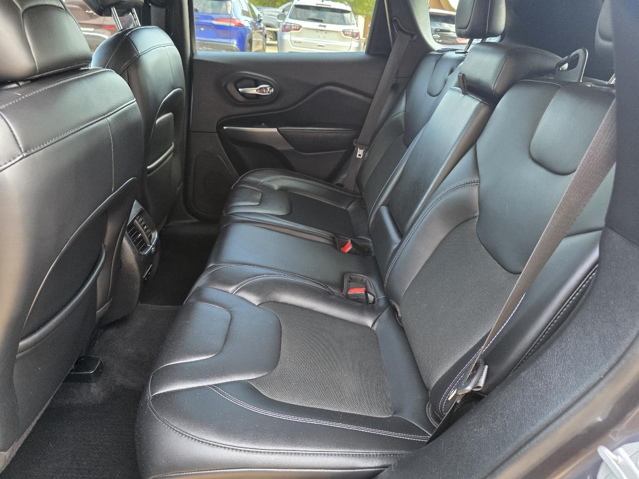 Jeep Cherokee Latitude Plus FWD 2020