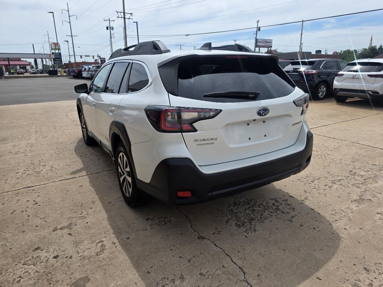 Subaru Outback Premium CVT 2023