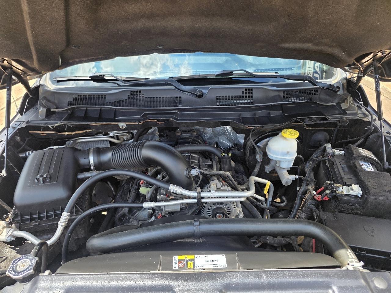 RAM 1500 Classic Warlock 4x4 Crew Cab 5'7" Box 2021