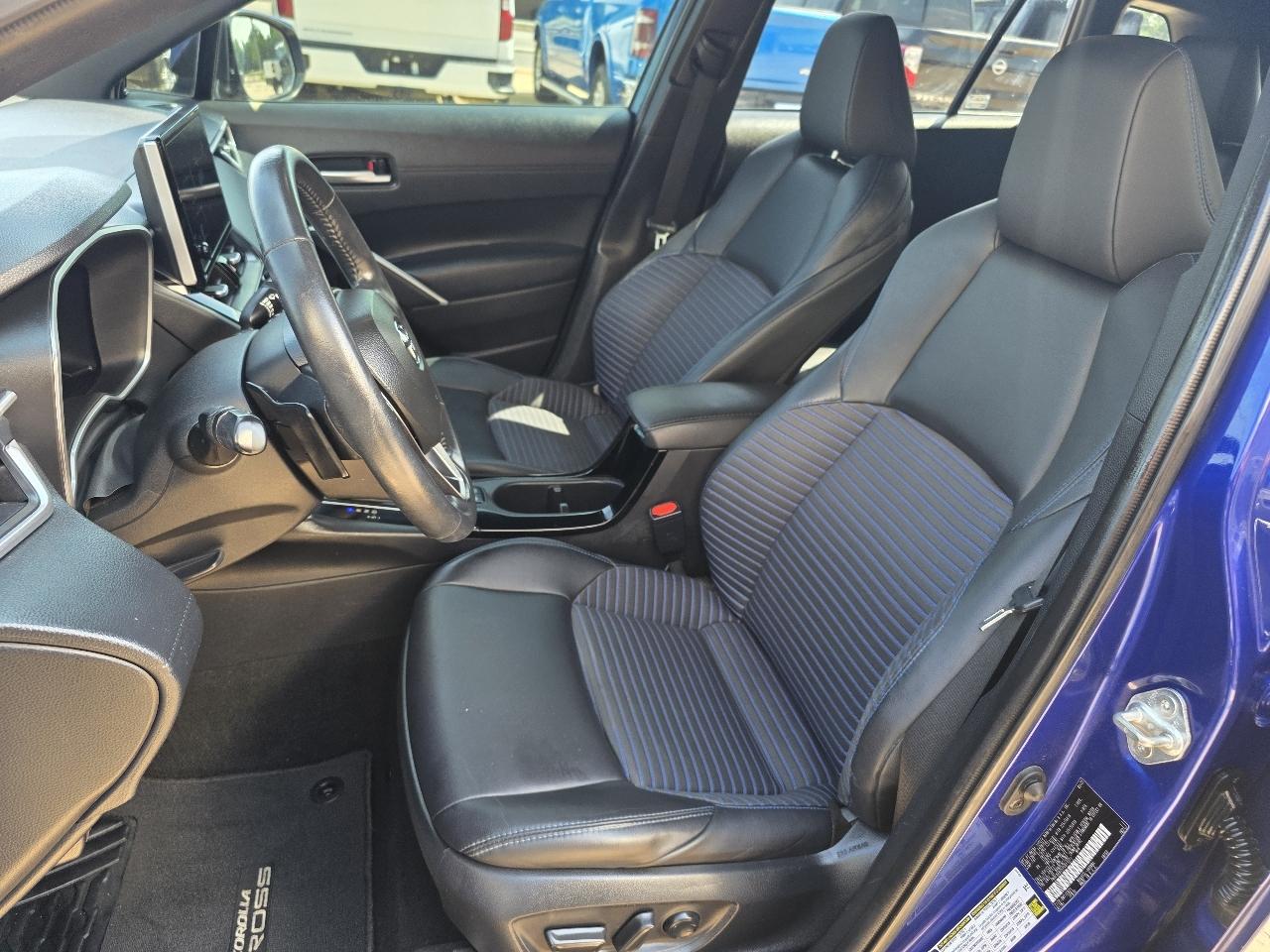 Toyota Corolla Cross Hybrid XSE 4WD (Natl) 2023