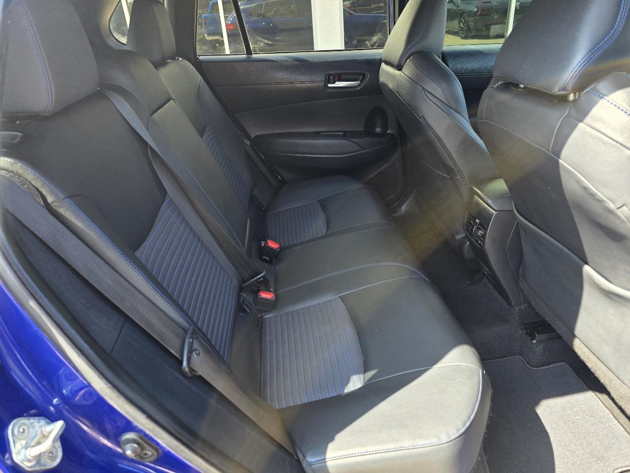Toyota Corolla Cross Hybrid XSE 4WD (Natl) 2023