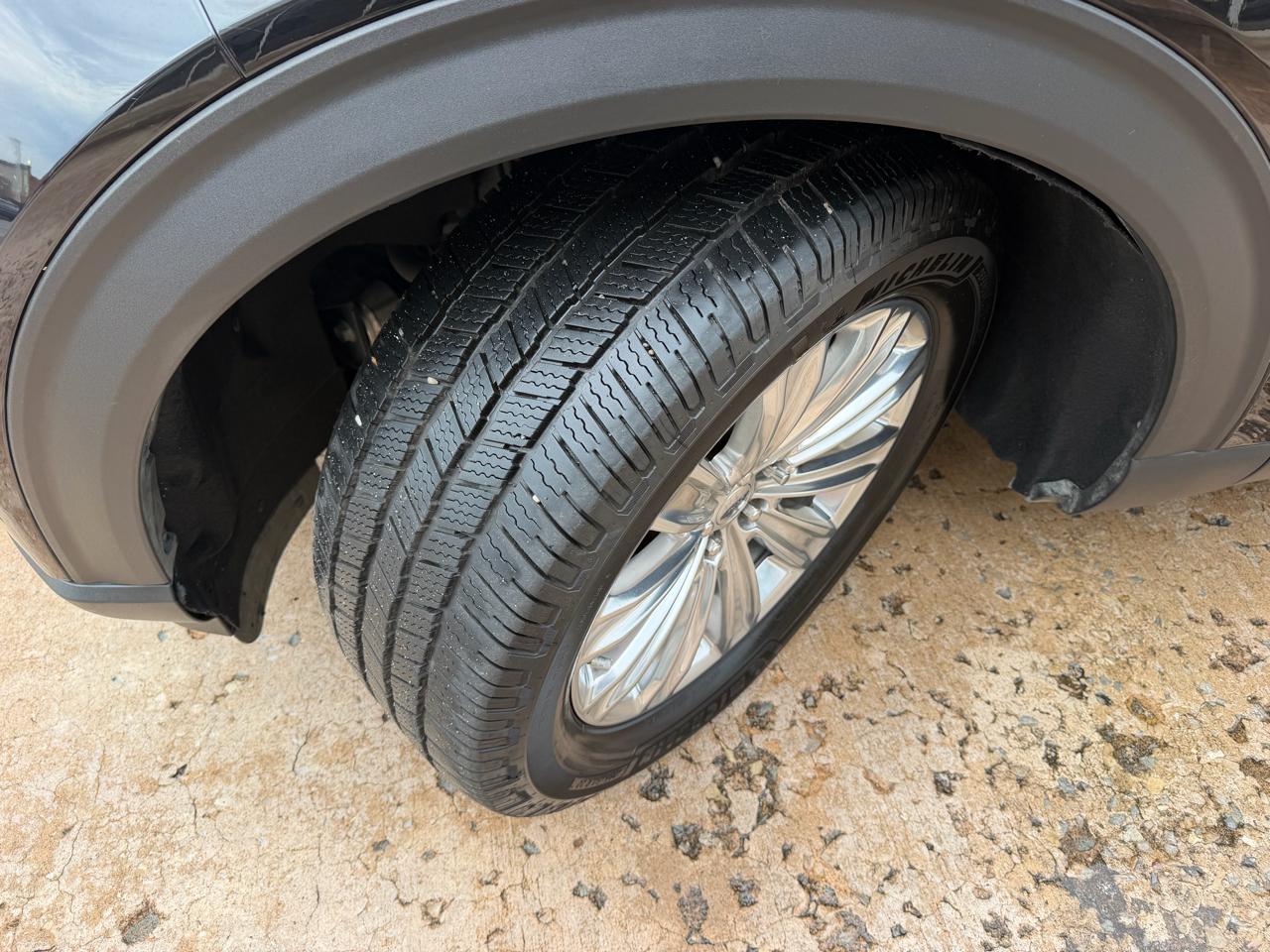Ford Explorer Limited RWD 2020