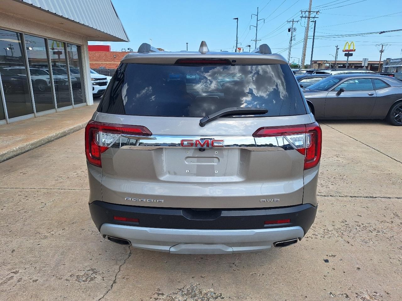 GMC Acadia AWD 4dr SLT 2023