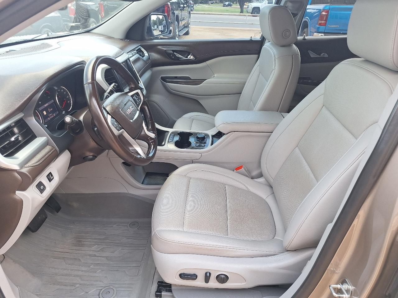 GMC Acadia AWD 4dr SLT 2023