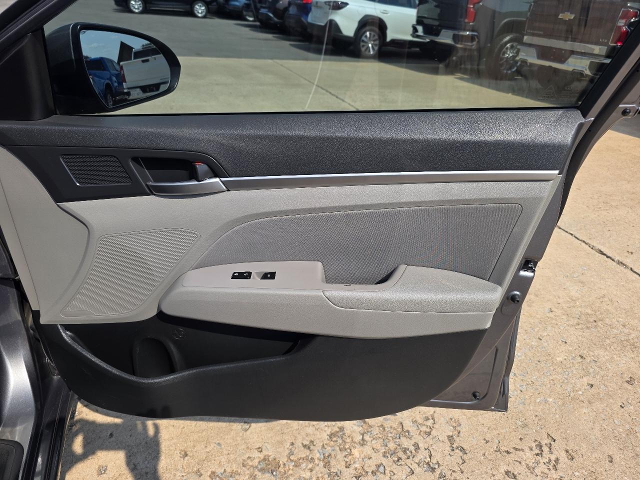Hyundai Elantra SEL Auto 2019
