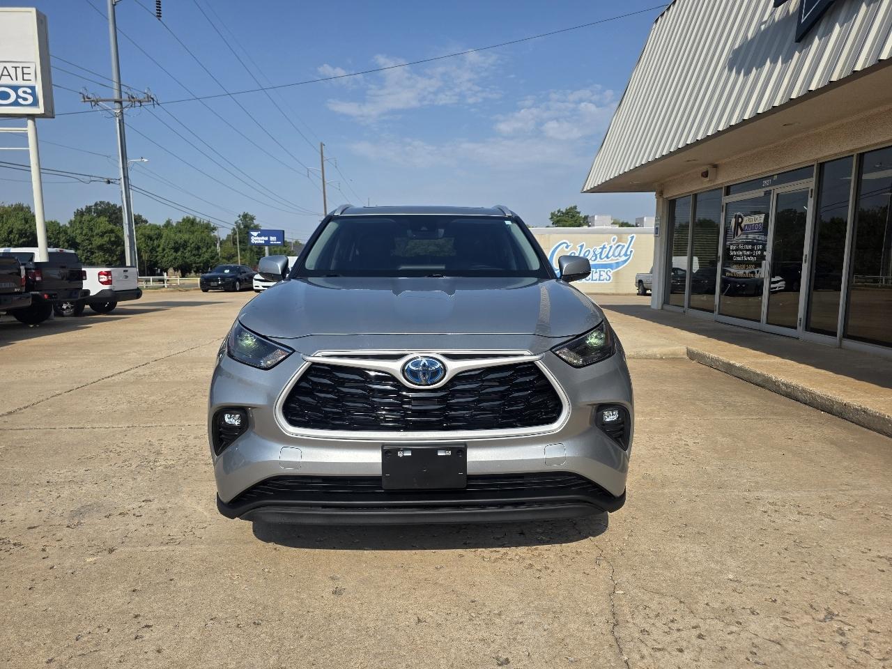 Toyota Highlander Hybrid XLE AWD (Natl) 2024