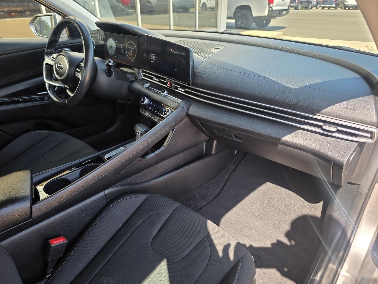 Hyundai Elantra SEL IVT 2023