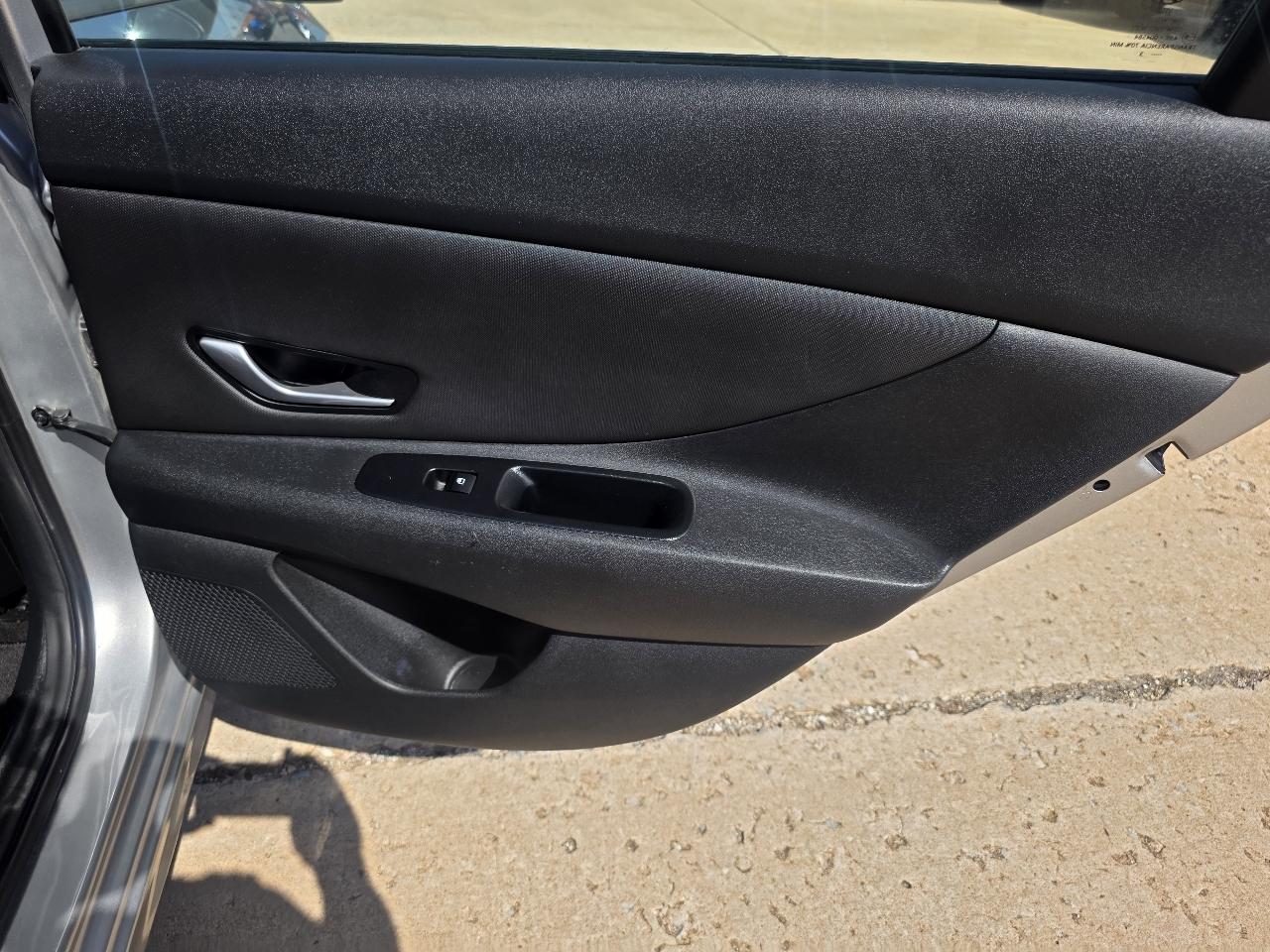 Hyundai Elantra SEL IVT 2023