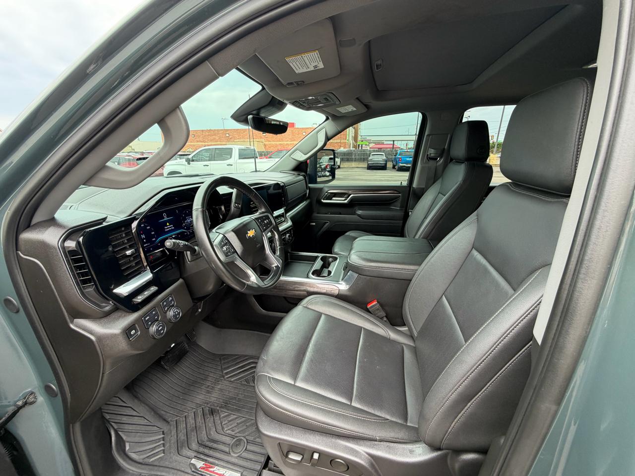 Chevrolet Silverado 2500HD 4WD Crew Cab 159" LTZ 2025