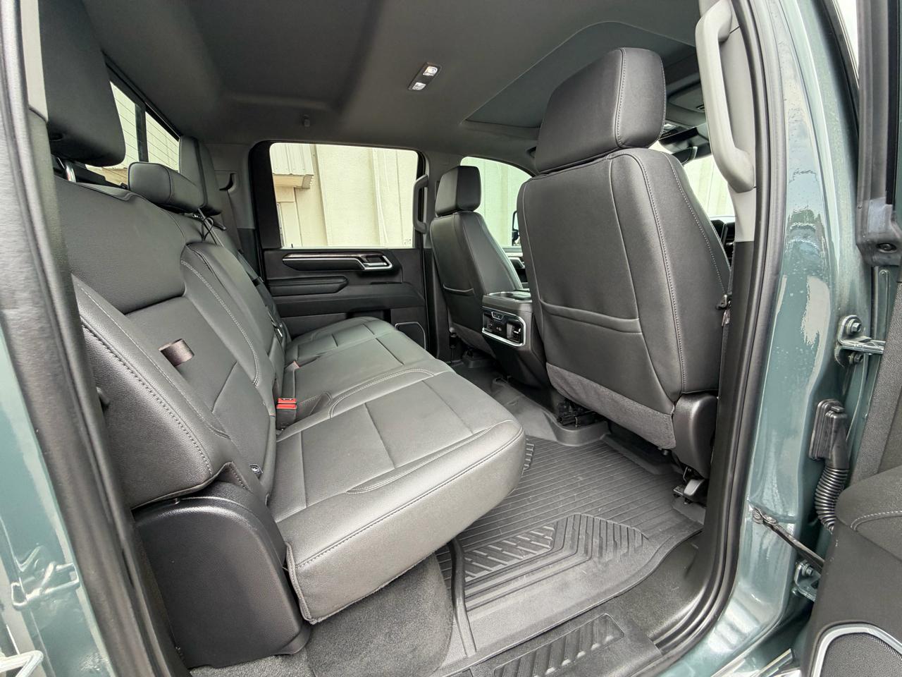 Chevrolet Silverado 2500HD 4WD Crew Cab 159" LTZ 2025