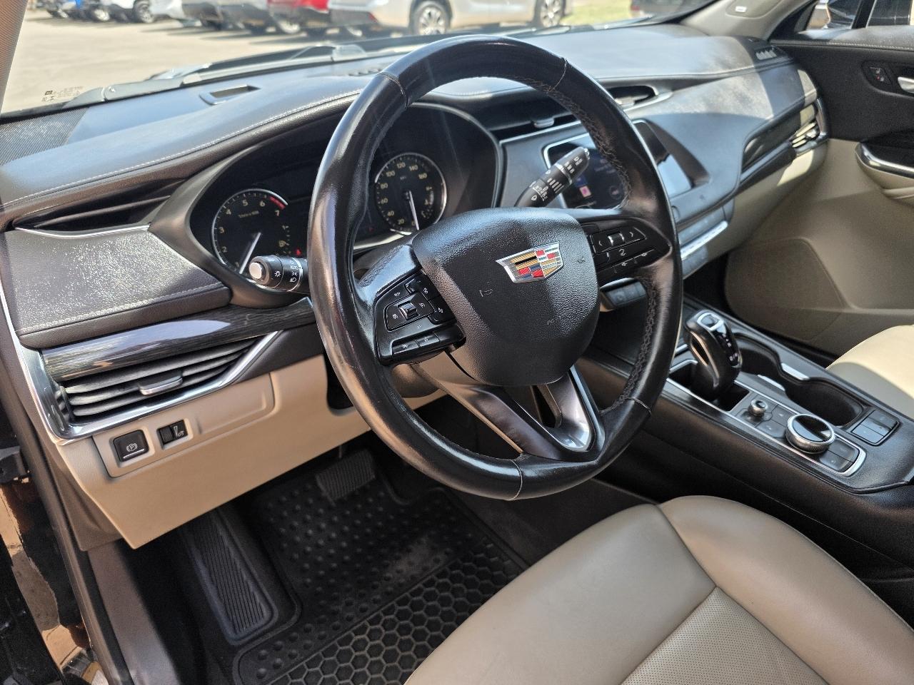 Cadillac XT4 FWD 4dr Premium Luxury 2019