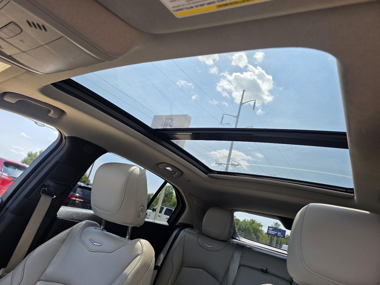 Cadillac XT4 FWD 4dr Premium Luxury 2019