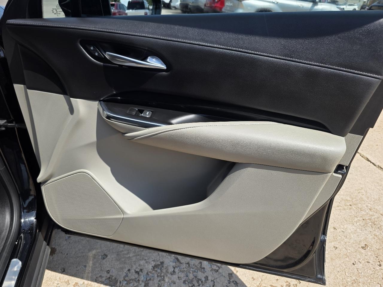 Cadillac XT4 FWD 4dr Premium Luxury 2019