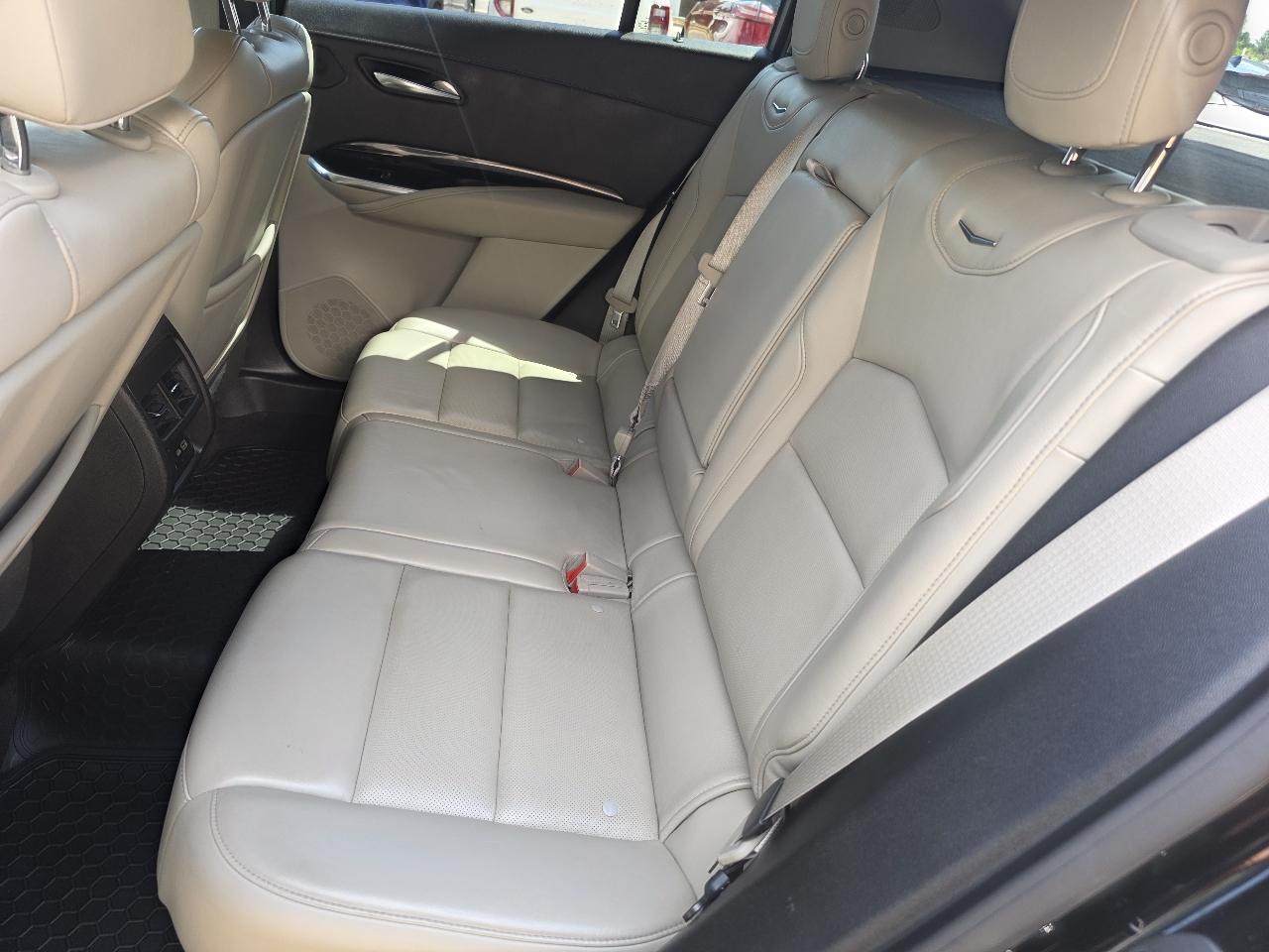 Cadillac XT4 FWD 4dr Premium Luxury 2019