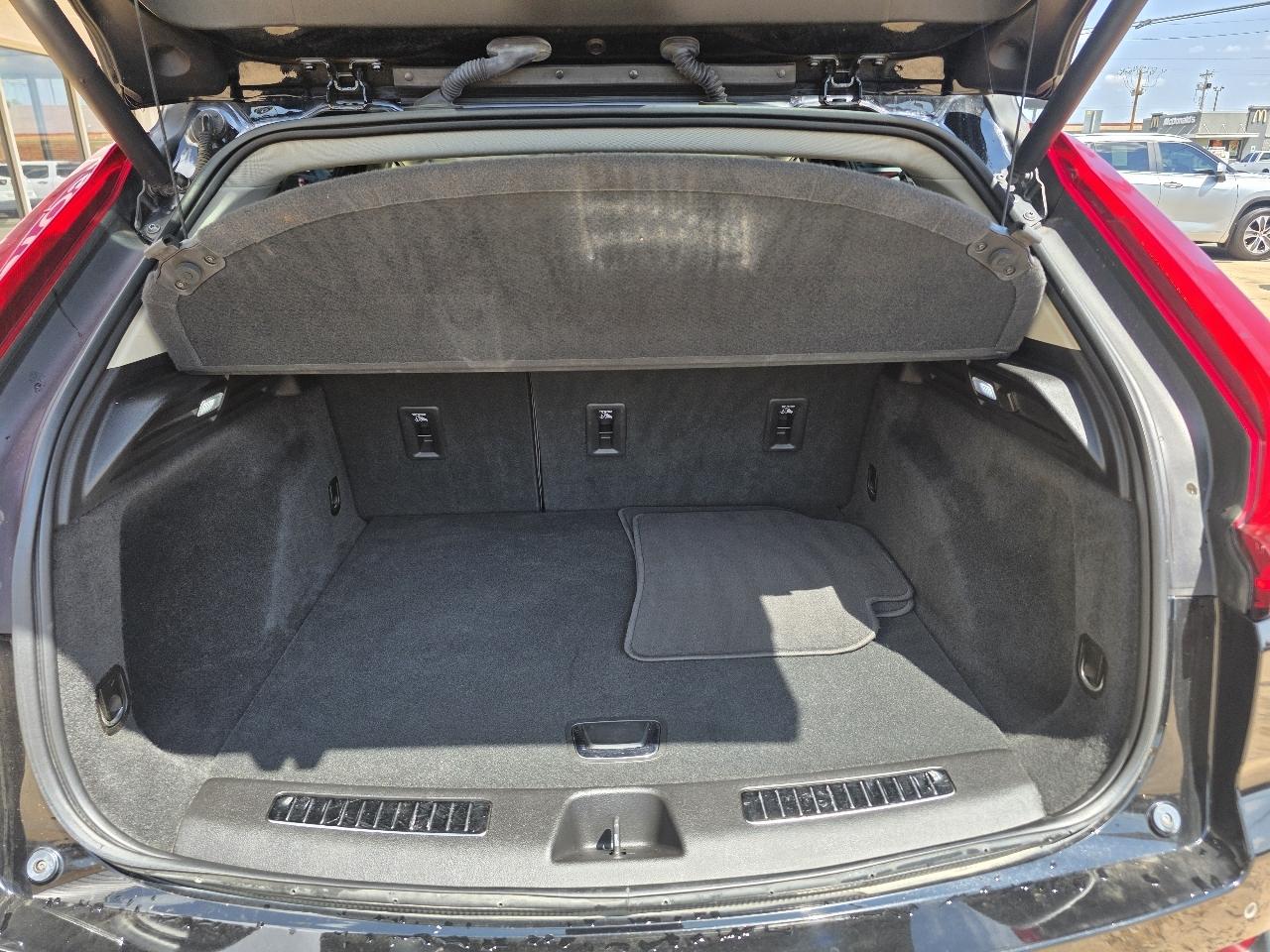 Cadillac XT4 FWD 4dr Premium Luxury 2019