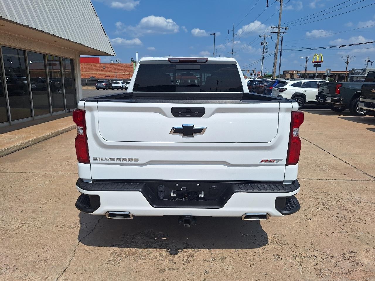 Chevrolet Silverado 1500 4WD Crew Cab 147" RST 2021