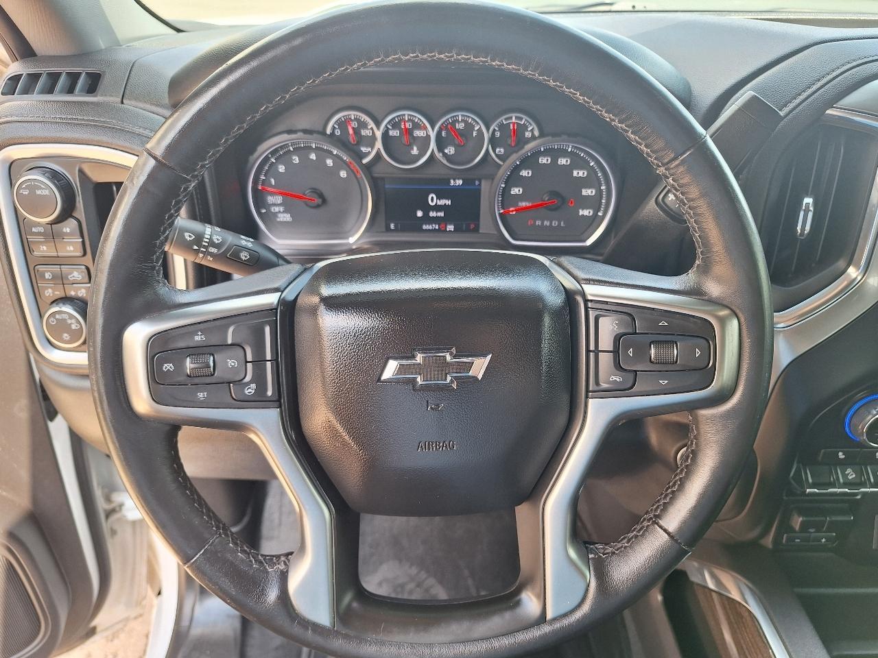Chevrolet Silverado 1500 4WD Crew Cab 147" RST 2021