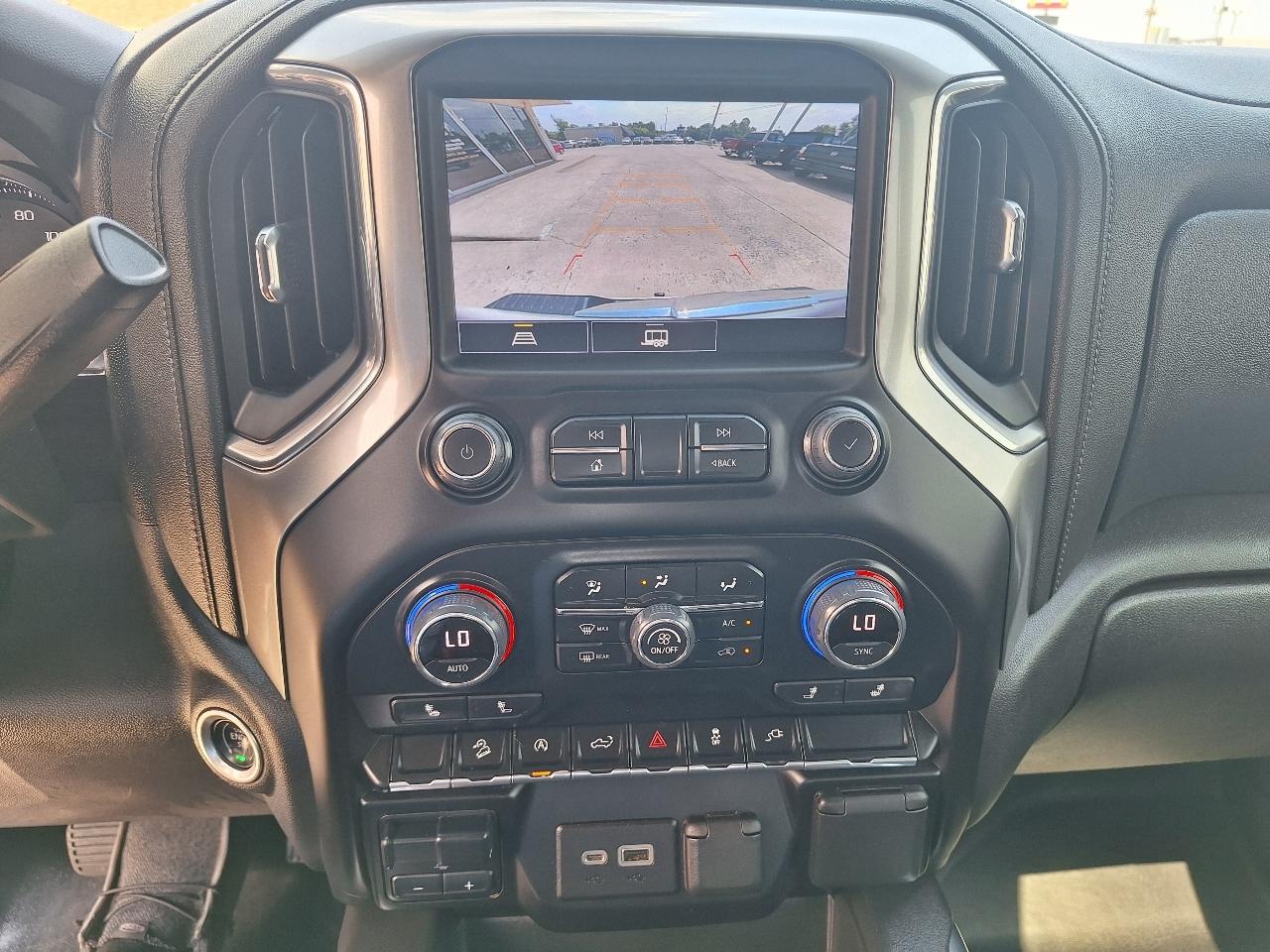 Chevrolet Silverado 1500 4WD Crew Cab 147" RST 2021