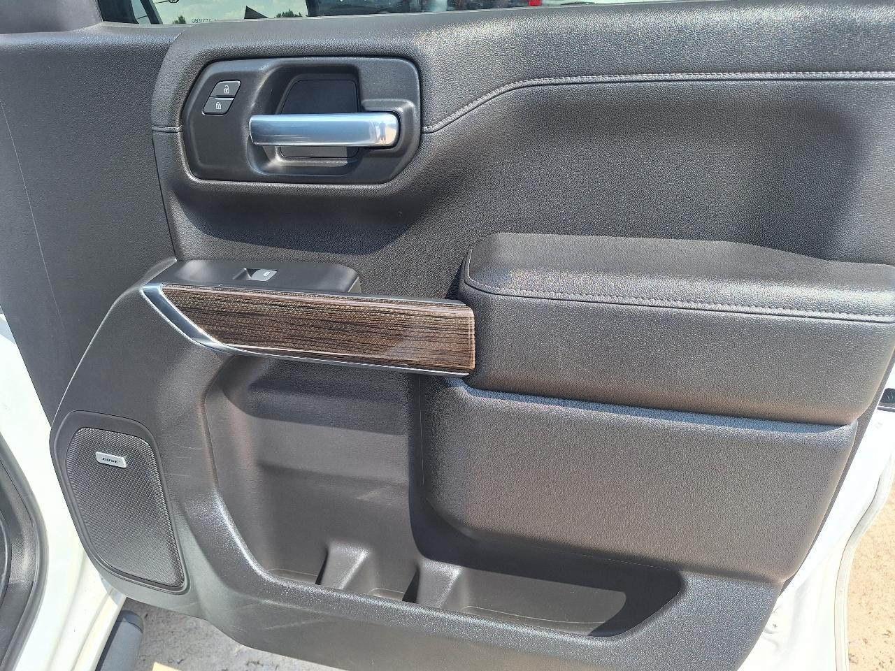 Chevrolet Silverado 1500 4WD Crew Cab 147" RST 2021