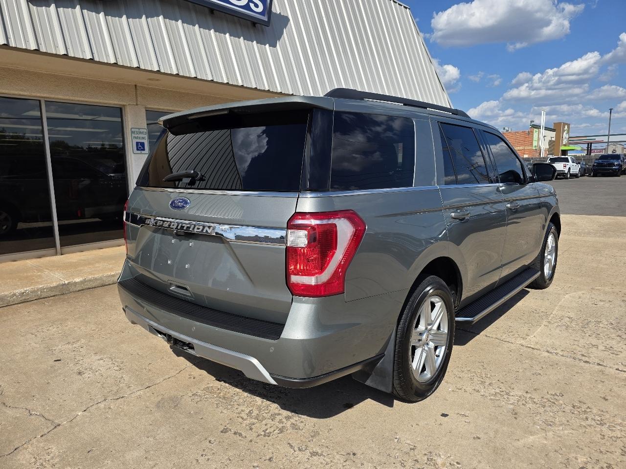 Ford Expedition XLT 4x4 2019