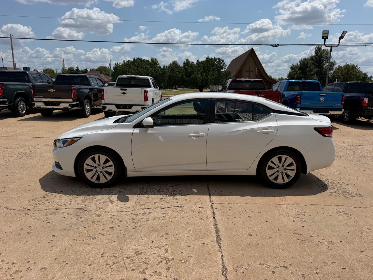 Nissan Sentra S CVT 2022