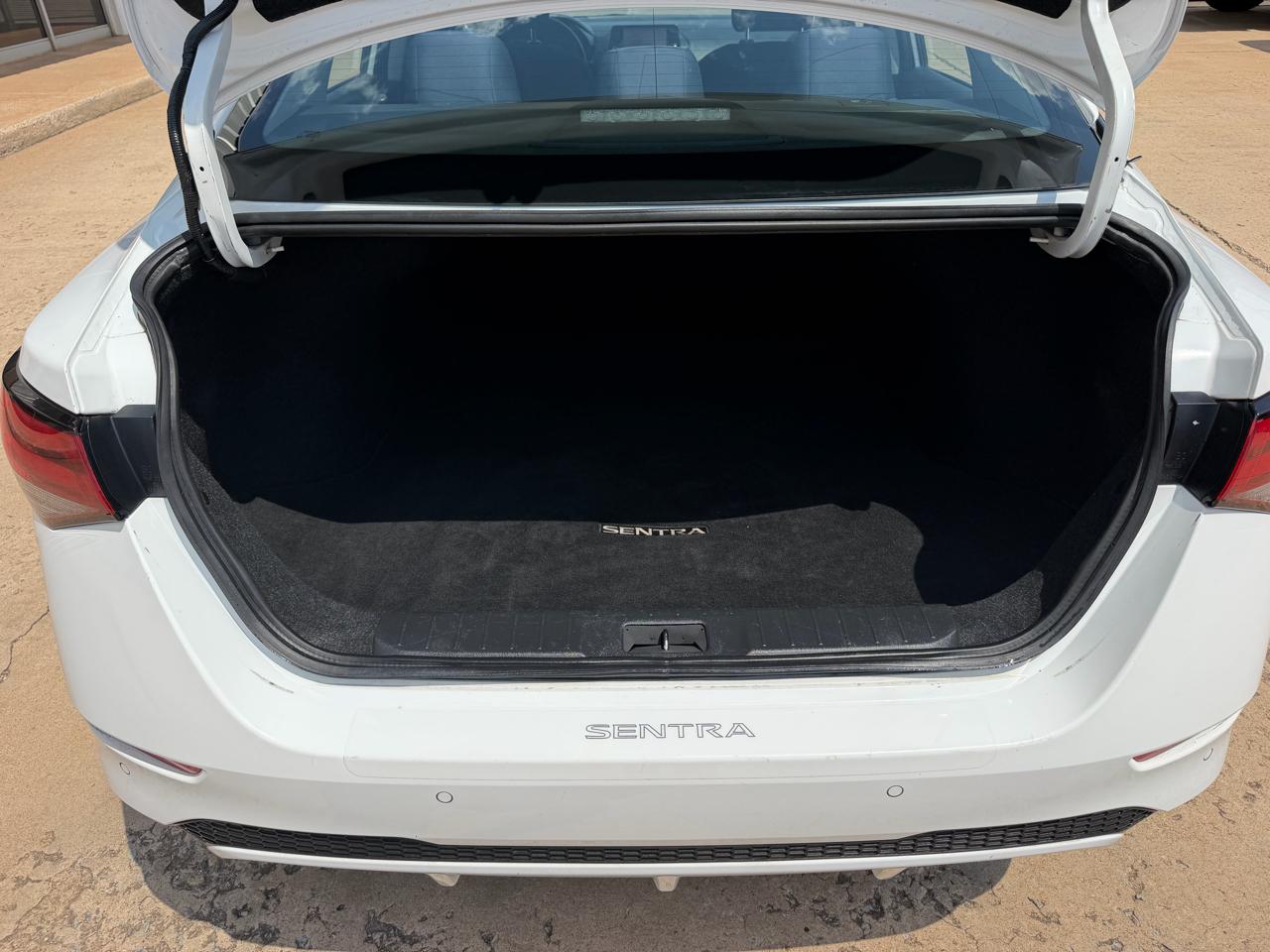 Nissan Sentra S CVT 2022