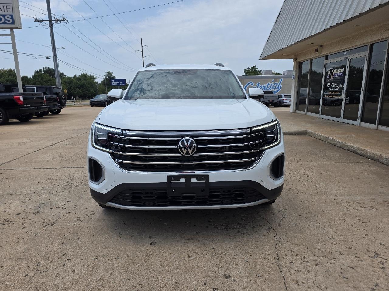 Volkswagen Atlas 2.0T SE w/Technology FWD 2025