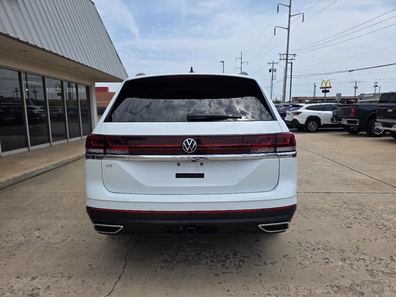 Volkswagen Atlas 2.0T SE w/Technology FWD 2025