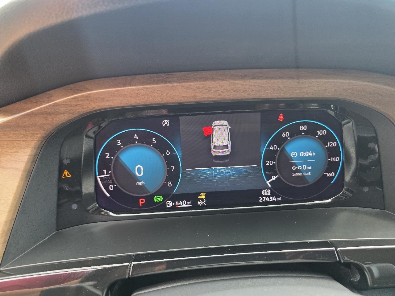 Volkswagen Atlas 2.0T SE w/Technology FWD 2025