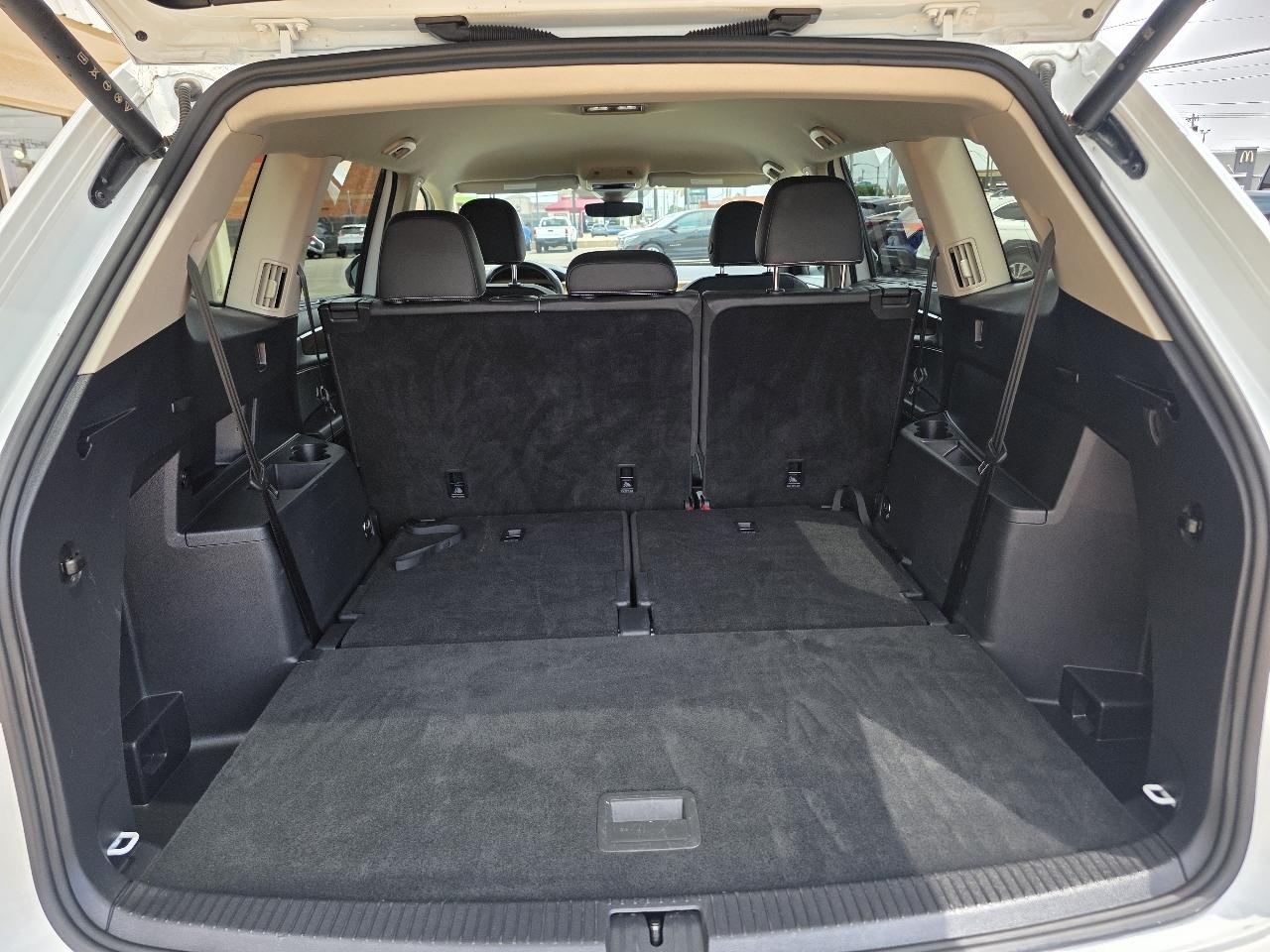 Volkswagen Atlas 2.0T SE w/Technology FWD 2025