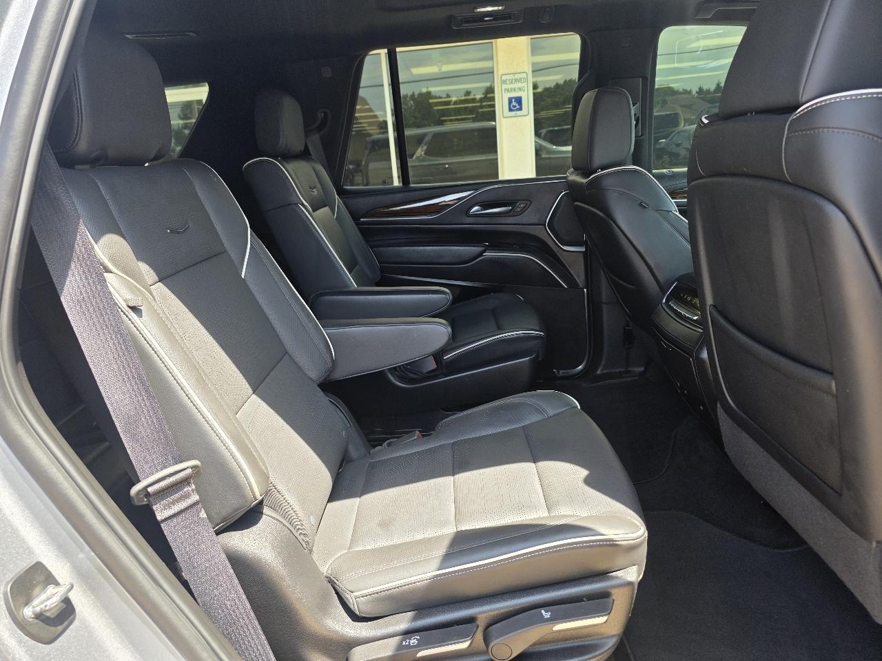 Cadillac Escalade 4WD 4dr Premium Luxury 2024