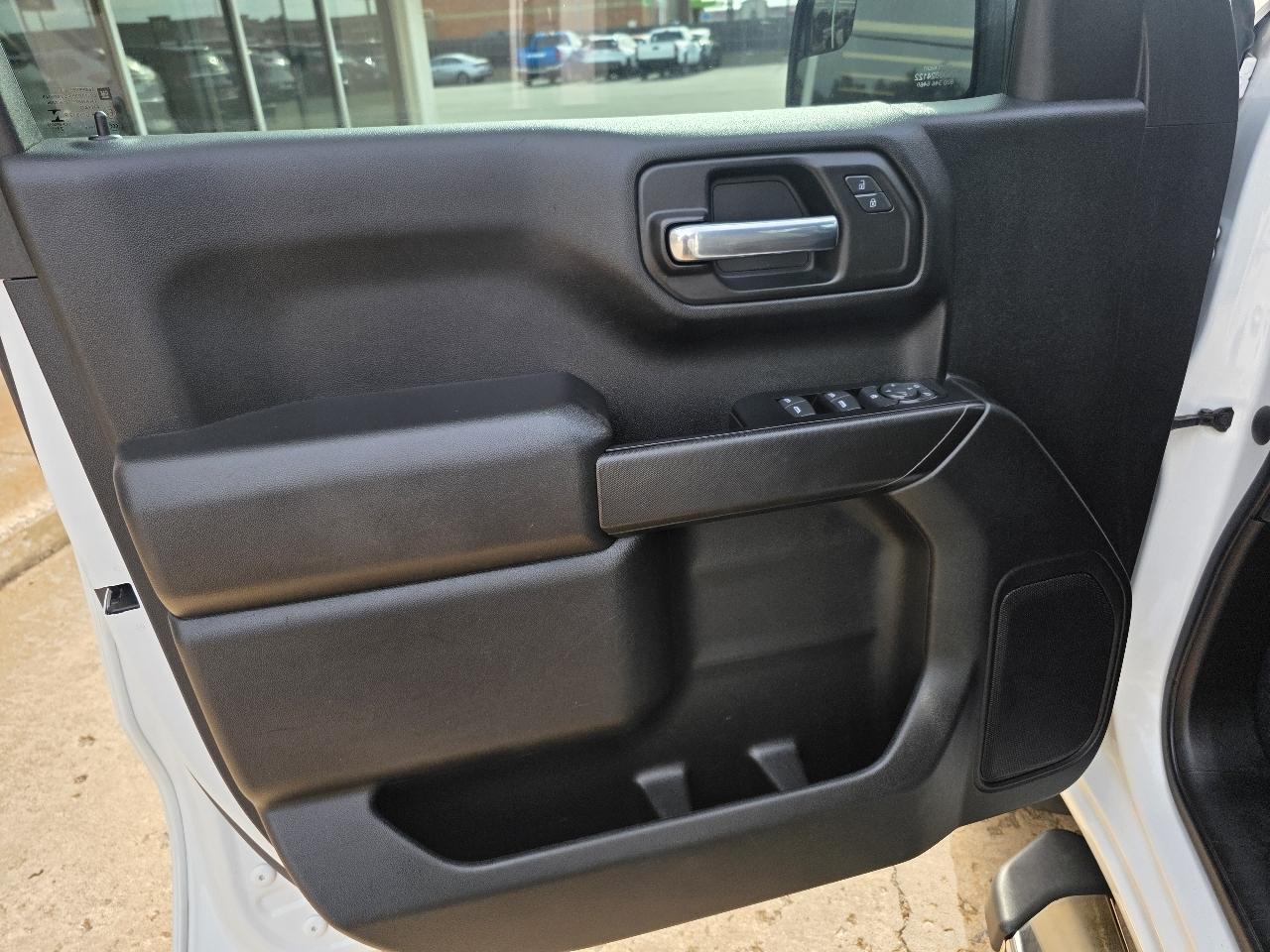 Chevrolet Silverado 1500 LTD 4WD Crew Cab 147" Custom 2022