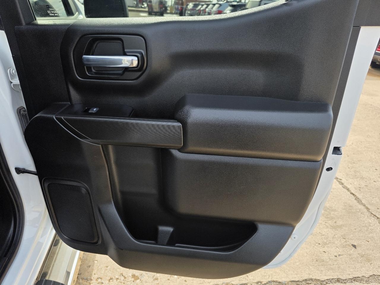 Chevrolet Silverado 1500 LTD 4WD Crew Cab 147" Custom 2022