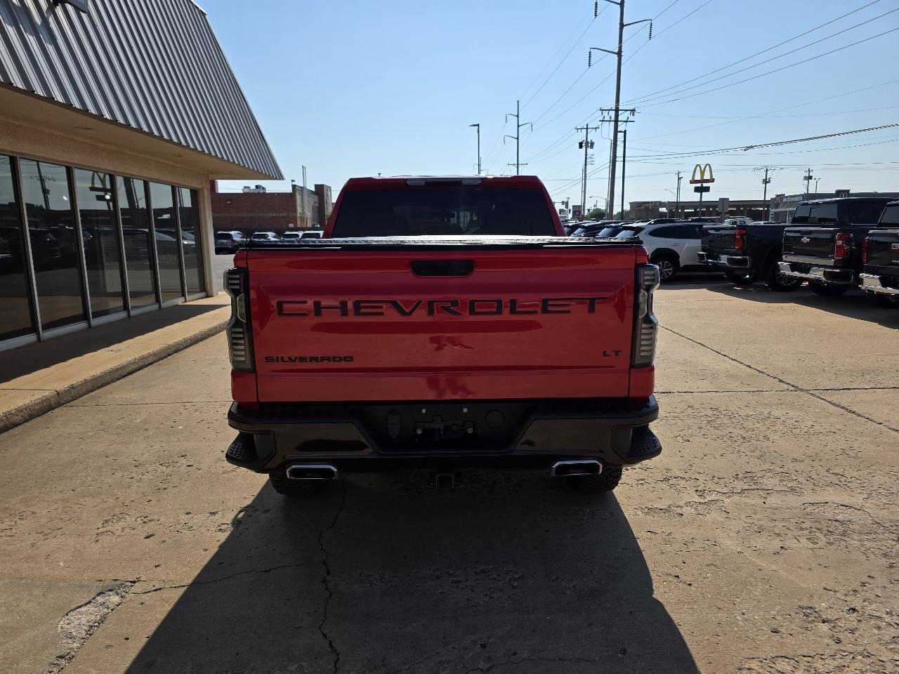 Chevrolet Silverado 1500 LTD 4WD Crew Cab 147" LT Trail Boss 2022