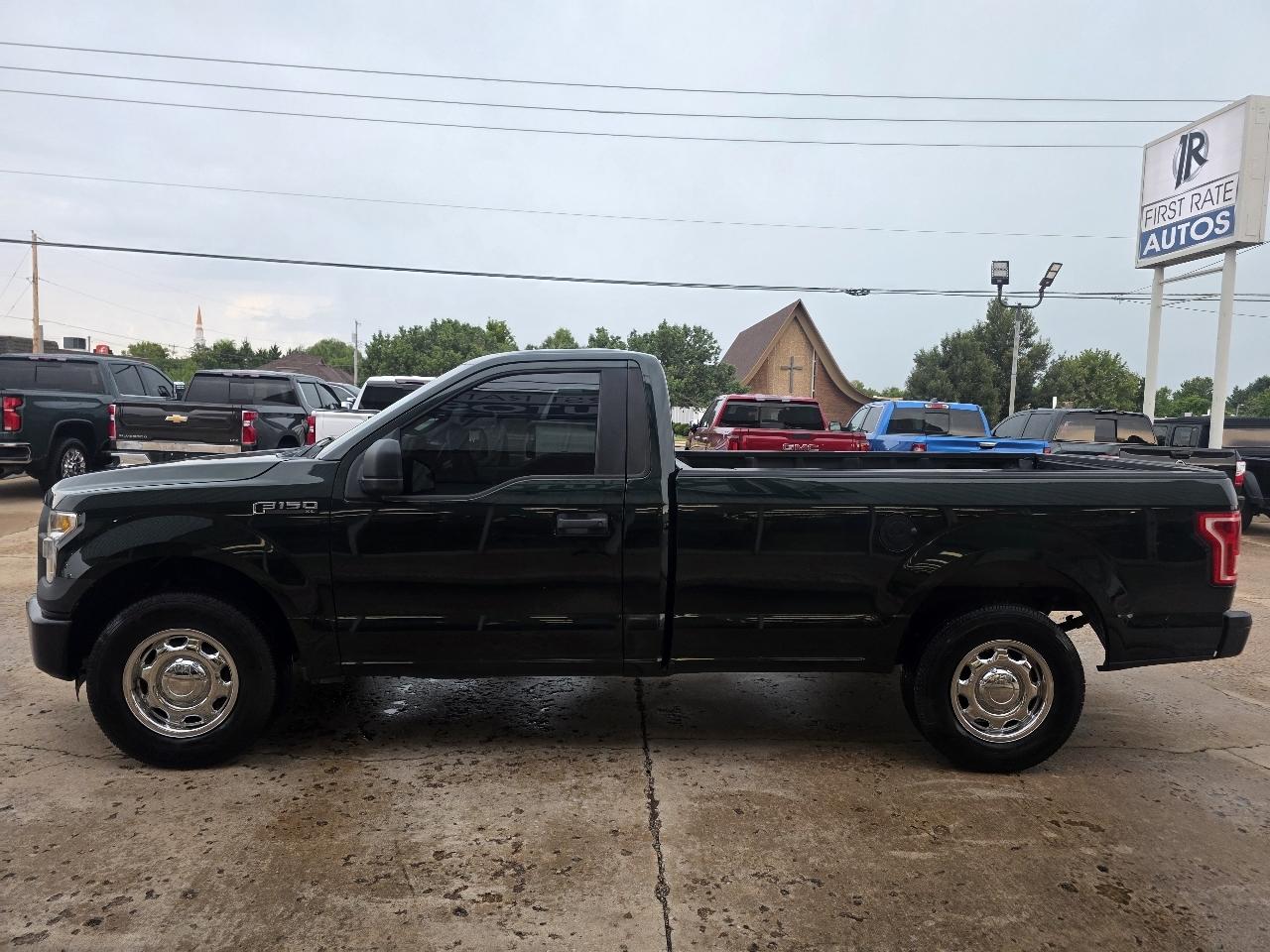 Ford F-150 2WD Reg Cab 141" XLT 2016