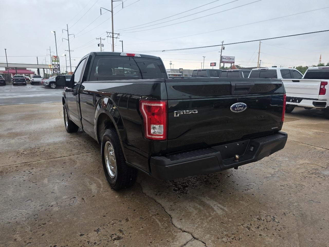 Ford F-150 2WD Reg Cab 141" XLT 2016